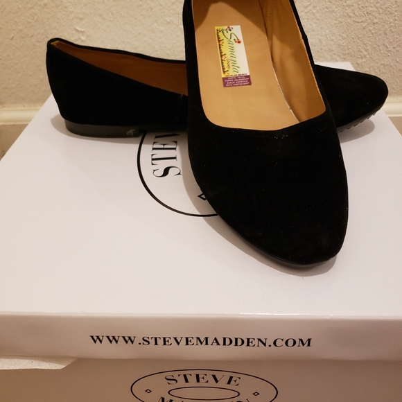 Shoes - Picture 4 of 5